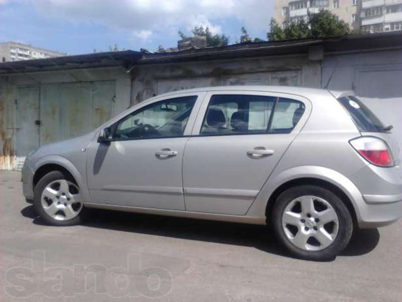 ФОТО Бампер передний для Opel Astra H (2004-2014)  Днепр