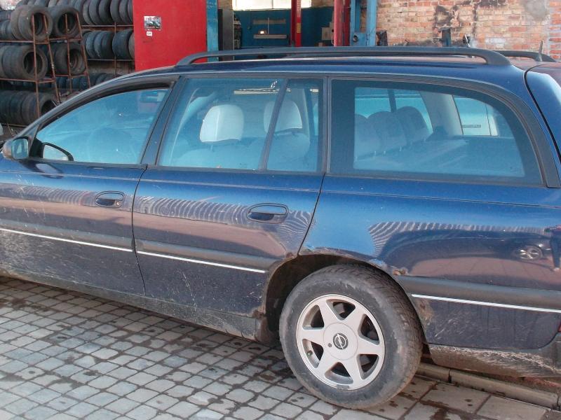 ФОТО Бампер передний для Opel Omega B (1994-2003)  Львов