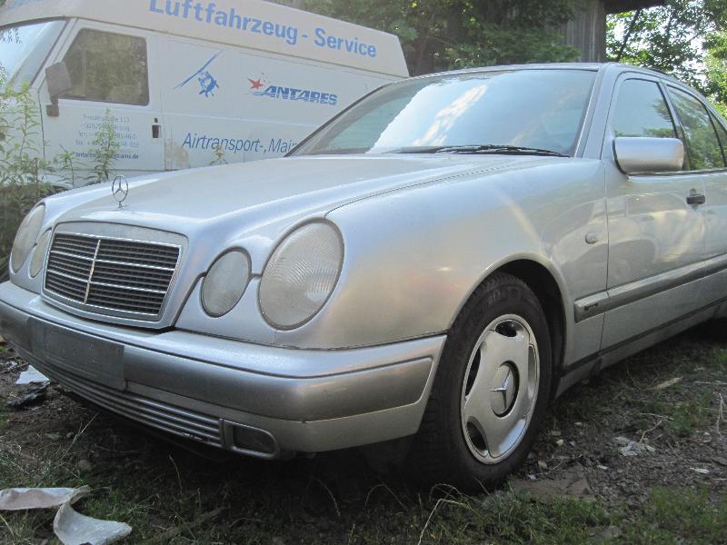 ФОТО Бампер задний для Mercedes-Benz E-CLASS W210 (95-02)  Львов