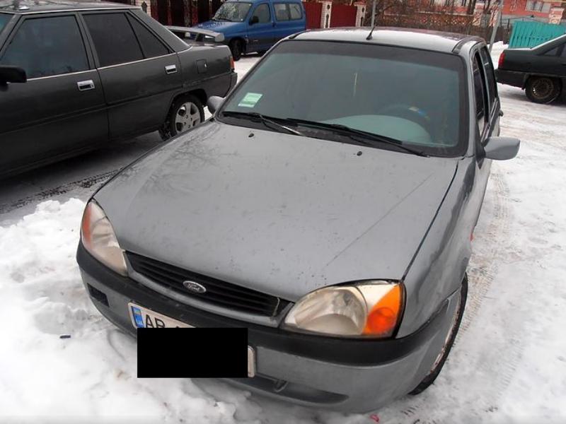 ФОТО Стекло лобовое для Ford Fiesta (все модели)  Киев