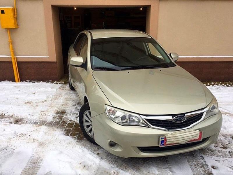 ФОТО Стекло лобовое для Subaru Impreza (11-17)  Киев