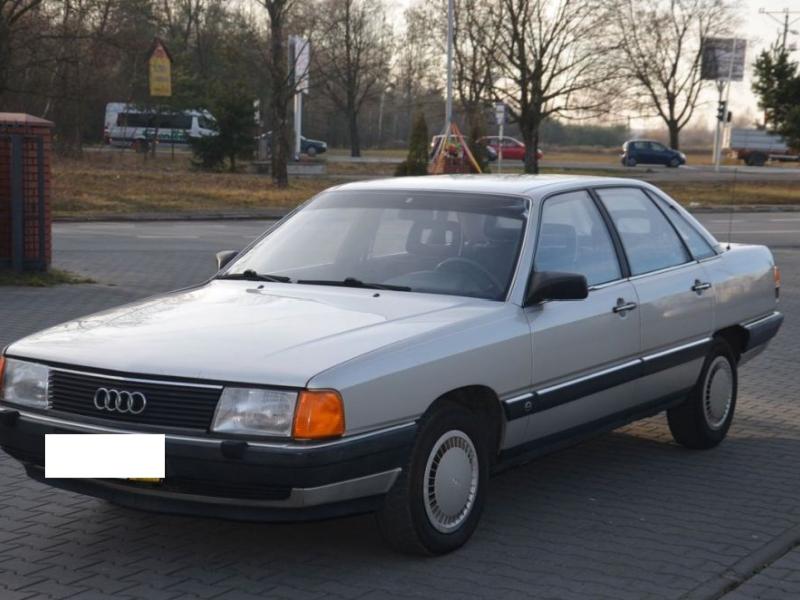 ФОТО Крыло переднее правое для Audi (Ауди) 100 C3/C4 (09.1982-01.1995)  Львов