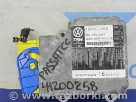 ФОТО Блок управления SRS для Volkswagen Passat B7 (09.2010-06.2015) Киев