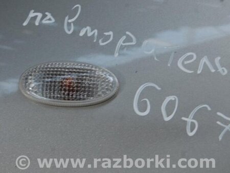 ФОТО Повторитель поворота правый для Mazda 5 CR (2006-2010) Киев