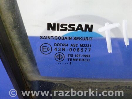 ФОТО Стекло двери глухое для Nissan Tiida/Versa C11 Киев