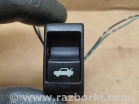ФОТО Кнопка открывания багажника внутренняя для Nissan Sentra B17 Киев