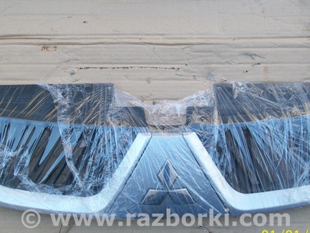 Решетка радиатора для Mitsubishi Outlander XL Киев