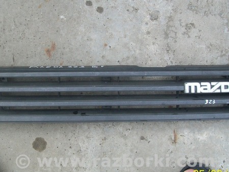 Решетка радиатора для Mazda 323 (все года выпуска) Киев