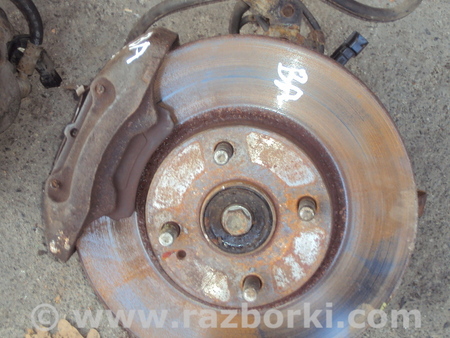 Кулак поворотный для Mazda 323F (все года выпуска) Киев