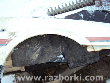 Крыло переднее правое для Mazda 323 (все года выпуска) Киев