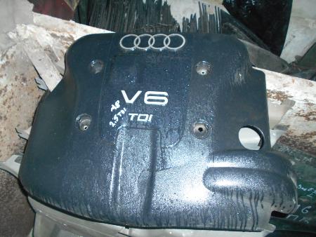 Декоративная крышка мотора для Audi (Ауди) A6 (все модели, все годы выпуска) Львов 059103927G