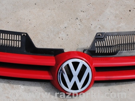 Решетка радиатора для Volkswagen Golf V Mk5 (10.2003-05.2009) Львов