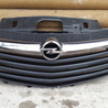 Решетка радиатора Opel Vivaro