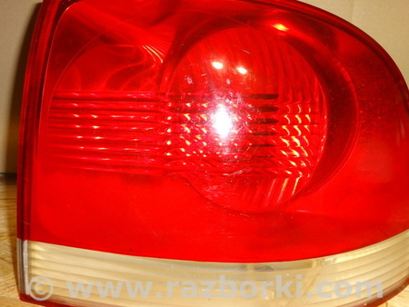 Фонарь задний правый для Volkswagen Touareg  (10-17) Львов