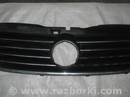 Решетка радиатора для Volkswagen Passat B5 (08.1996-02.2005) Львов 3B0853651H