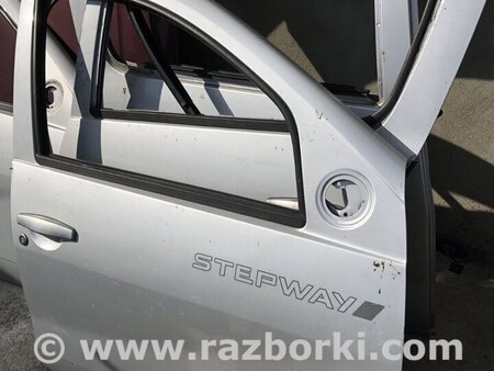 Двери правые (перед+зад) для Dacia Sandero Запорожье