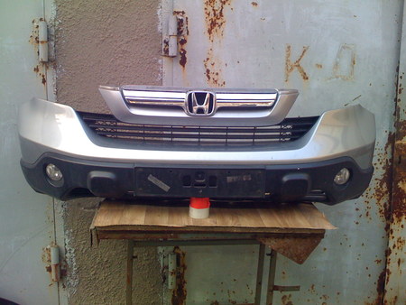Бампер передний + решетка радиатора для Honda CR-V Киев