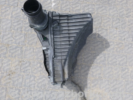 Воздушный фильтр (корпус) для Volkswagen Touareg  (10-17) Ковель