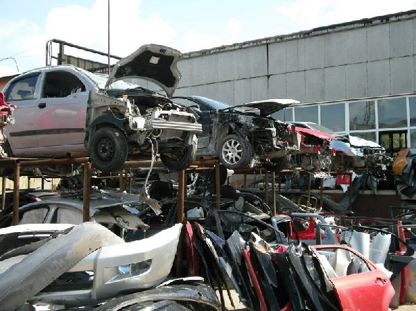 1390410751 razborka ford fokus 3 v moskve