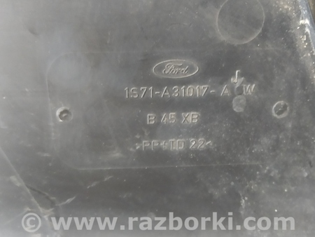 ФОТО Накладка обшивка задней стойки для Ford Mondeo 3 (09.2000 - 08.2007) Киев